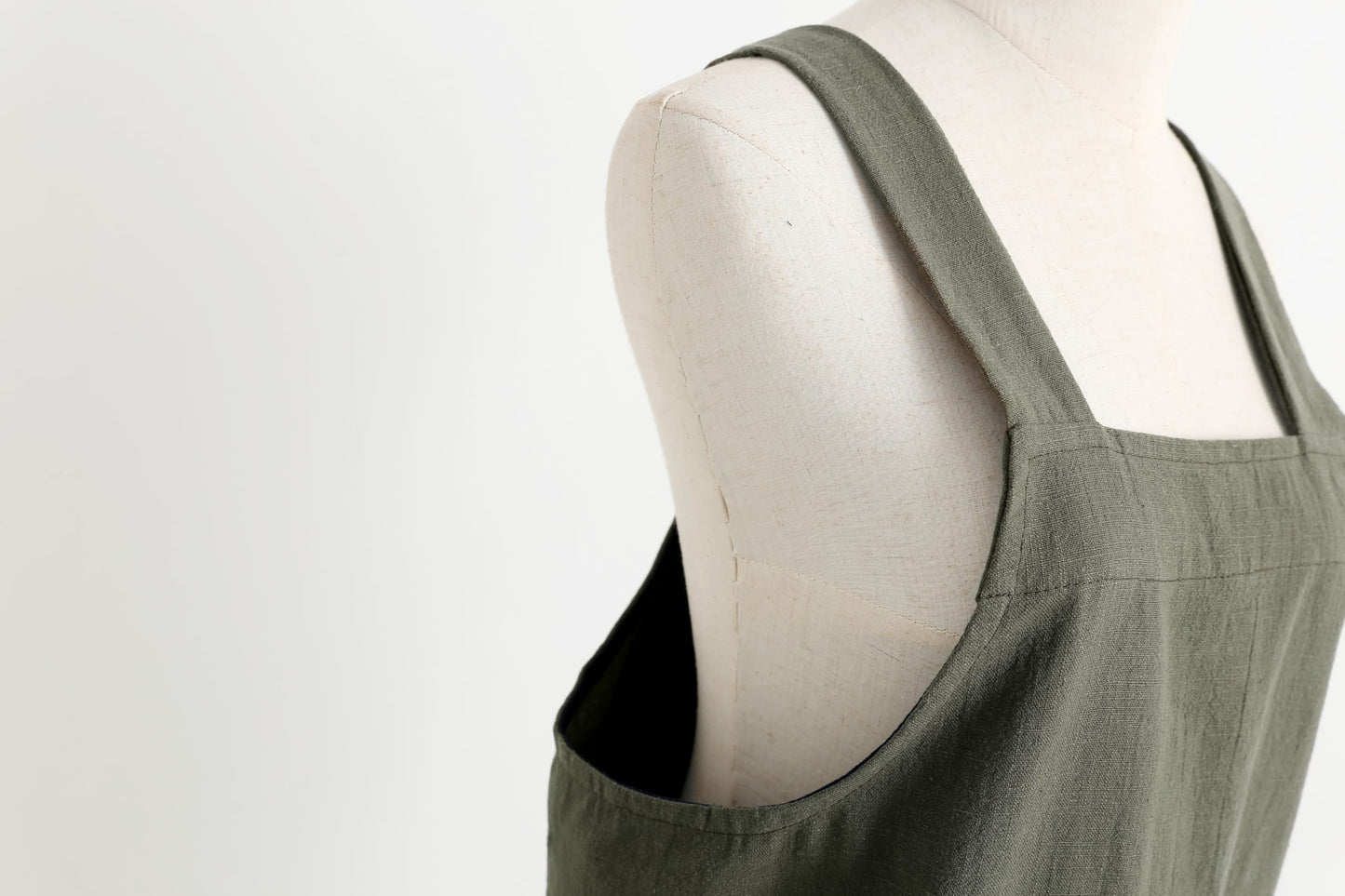 Jeelow Slip On Linen Cotton Cooking Kitchen Garden Vest Slip On Apron Dress For Women With Pockets