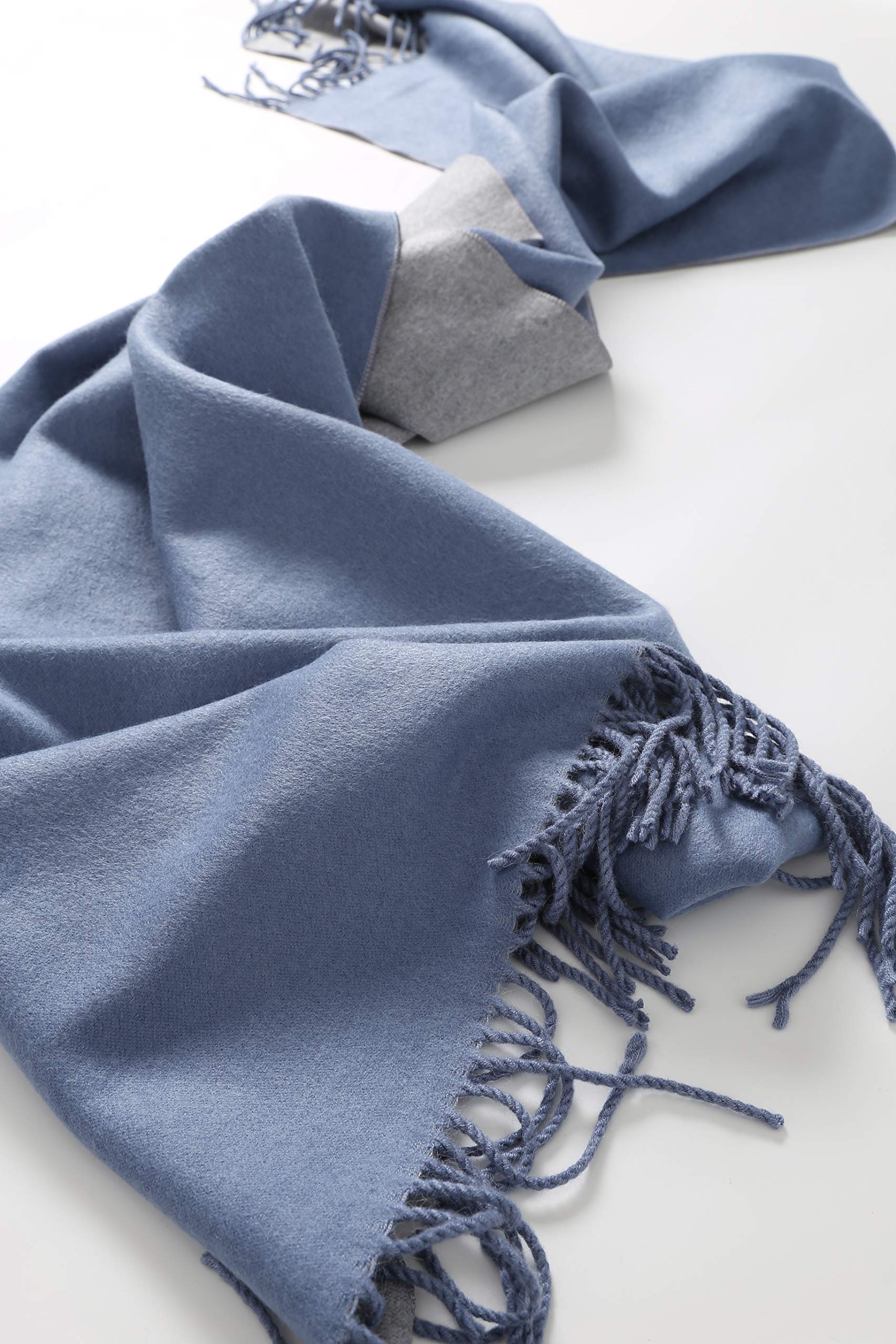 Jeelow reversible two-tone winter scarf in Blue Tone, 100% acrylic, 25.6 x 78 in., photo 3