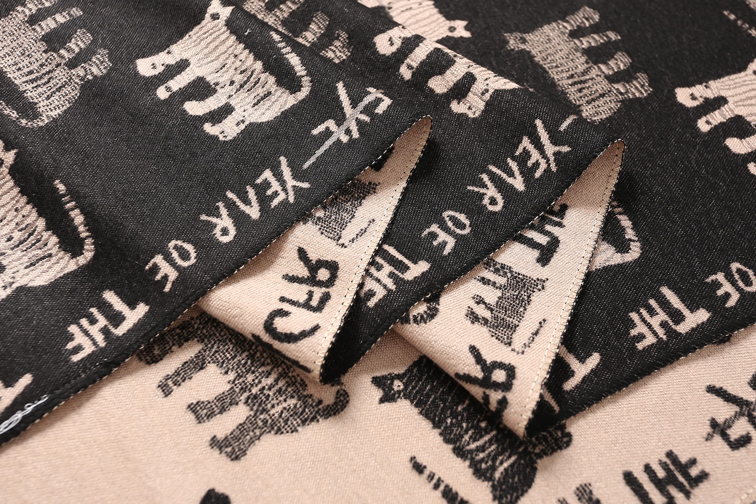 The Chic Silhouette Cat Shawl