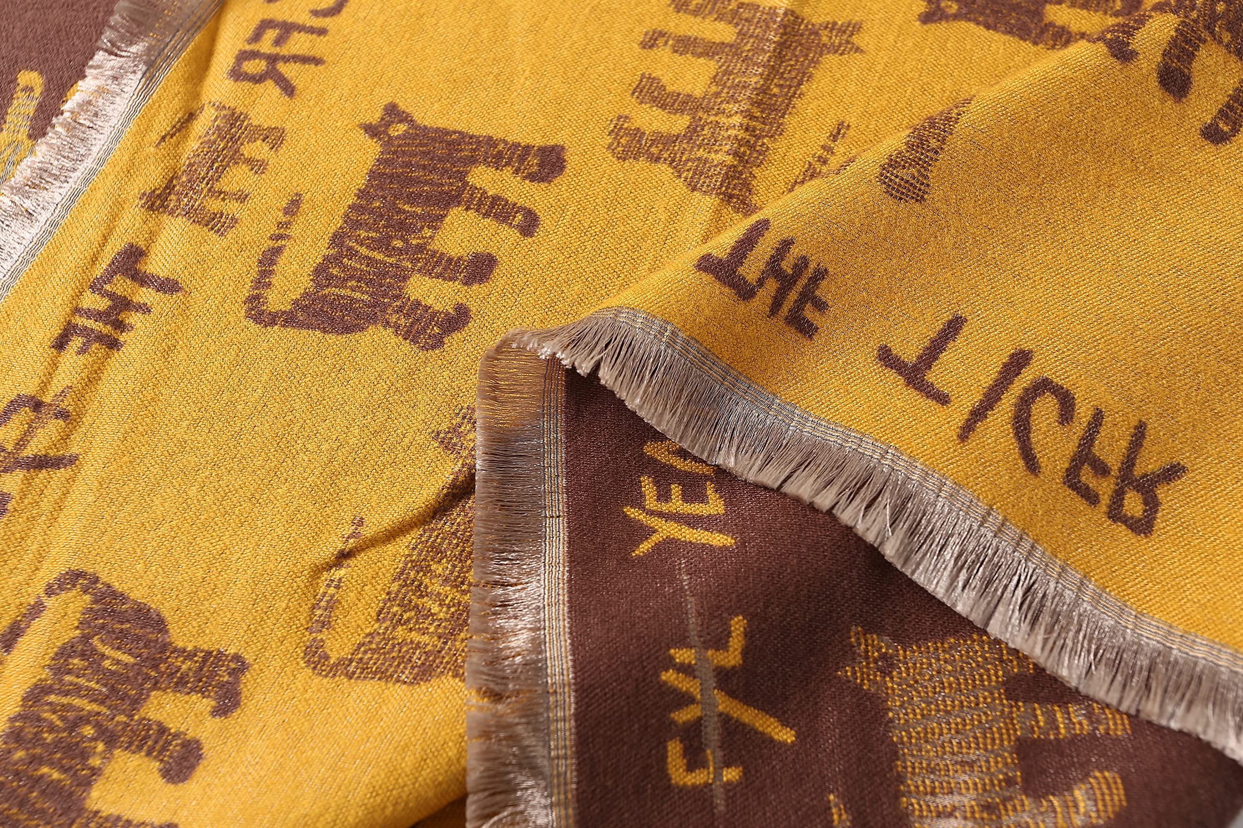 The Chic Silhouette Cat Shawl