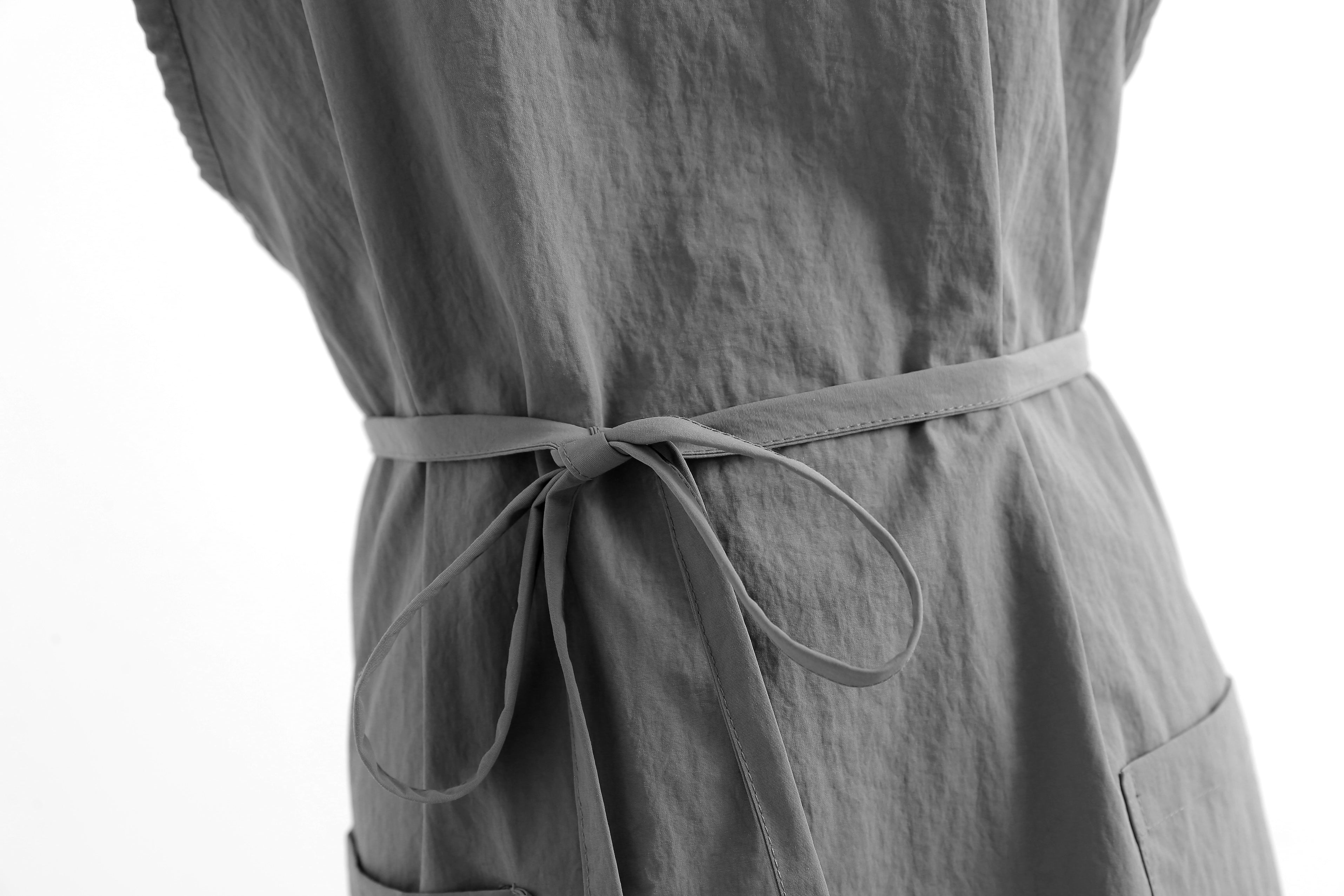 The 'Studio' Waterproof Nylon Apron | Japanese-Inspired Cross-Back Design for Kitchen, Garden & Creative Work