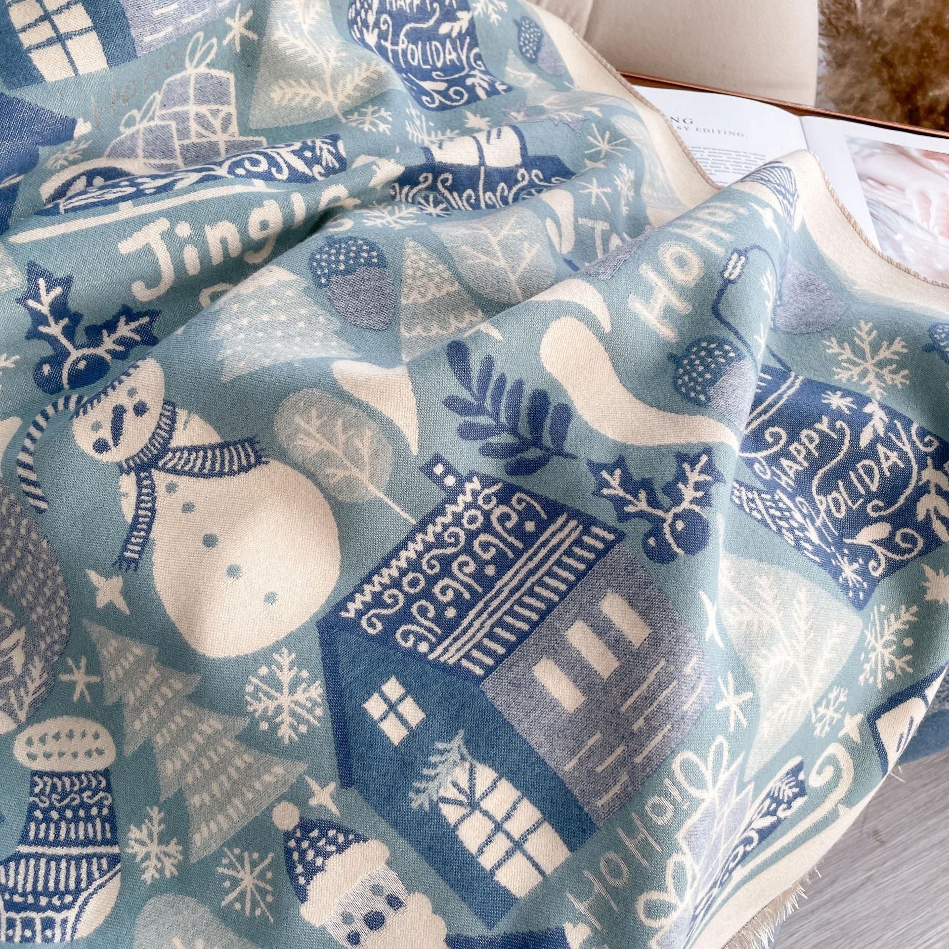 The Holiday Cheer Shawl